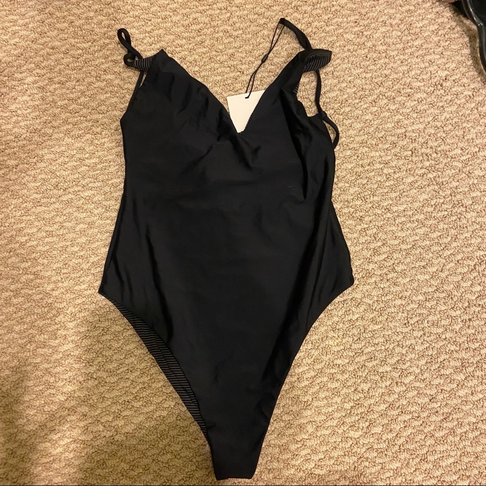 Acacia black one piece